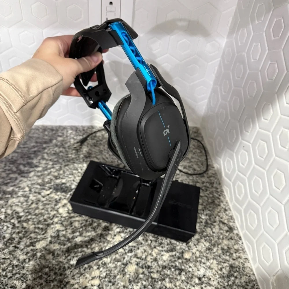 ASTRO A50 Wireless Dolby Blue Edition Gaming PC + Playstation headset
